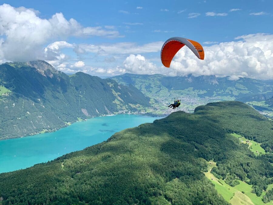 Paragliding in Switzerland 